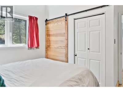 221 Prospect Drive, Princeton