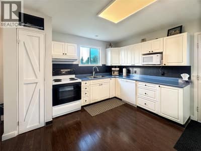 175 VALLEYVIEW Crescent, Tumbler Ridge