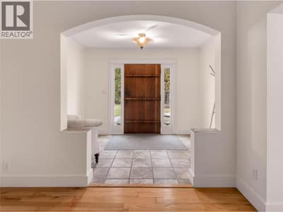 410 Upper Bench Road N, Penticton