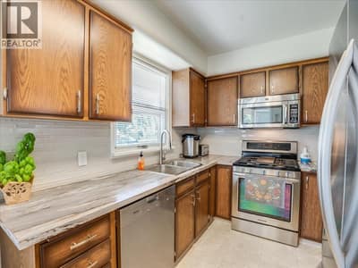 1120 Columbia Avenue, Trail