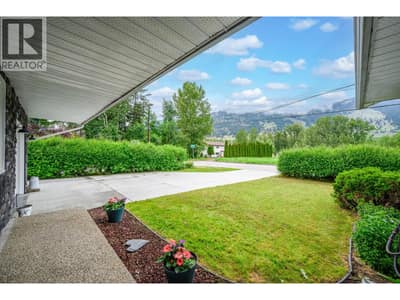 Covered entryway