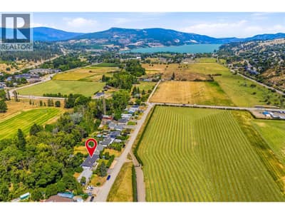 10330 Meadow Road, Lake Country