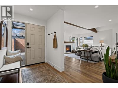 2831 Abbott Street, Kelowna