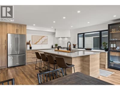 2831 Abbott Street, Kelowna