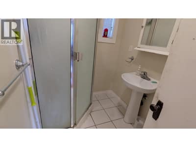 105 Ponto Road, Kelowna