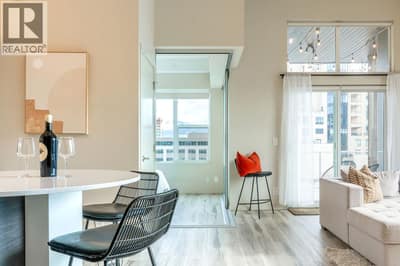 Staged with Furniture - no longer there
