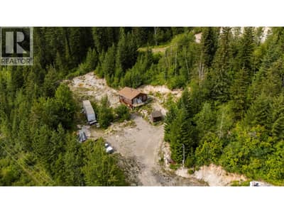 1664 TRANS CANADA  N Highway, Golden