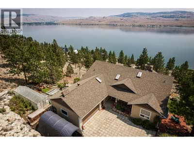6407 Monck Park Road, Merritt