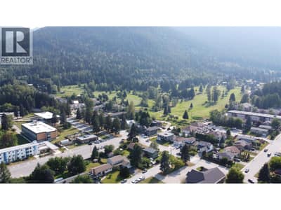 1705 Slocan Crescent, Nelson
