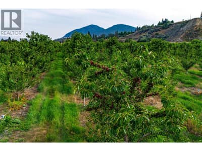 4500 Landry Crescent, Summerland