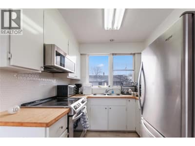 1611 Elm Street E, Kelowna