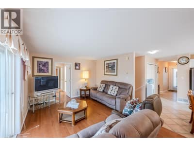 6163 SAINT MARTIN Place Unit# 1, Oliver