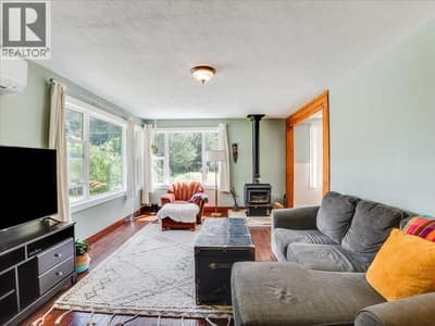 3177 SLOCAN PARK Road, Slocan Park