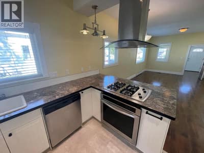 566 72ND Avenue, Grand Forks