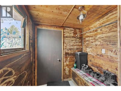 443 Morgan Avenue, Merritt