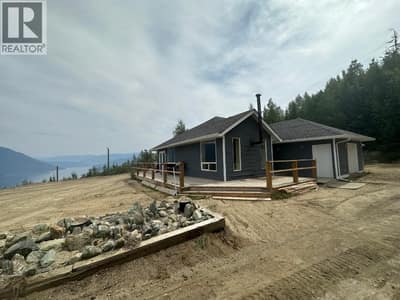 4652 Rose Crescent, Eagle Bay