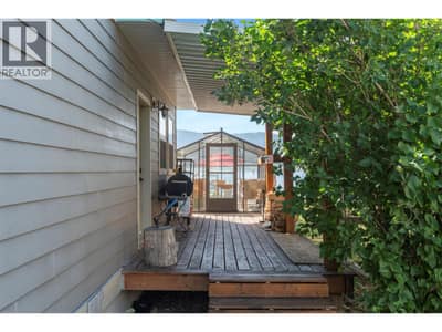 17 Mary's Emerald Bay Road, Vernon