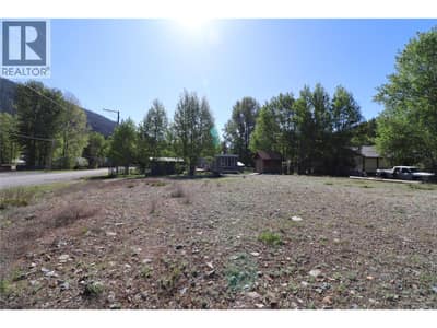 1881 MAIN Street, Coalmont-Tulameen