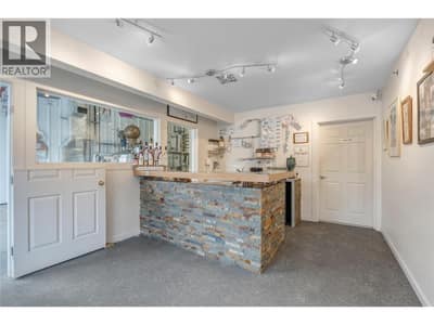18006 Bentley Road Unit# 101, Summerland