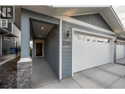 2383 Hawks Boulevard, West Kelowna