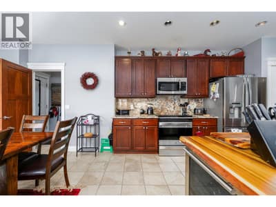 5045 Snowbird Way Unit# 2, Big White