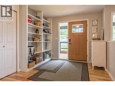 3286 Upper McLeod Road, Spallumcheen