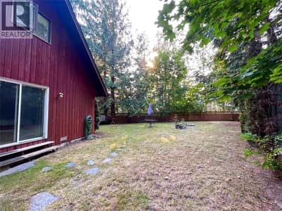 225 6th Street, Nakusp