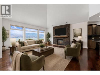 Upper Living - virtually staged