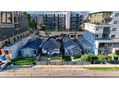 Builders and Developers .. opportunity to build apartment or townhomes!