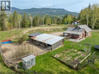 3381 Trinity Valley Road, Enderby