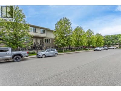 Glen Park Drive - Plenty of Street Parking