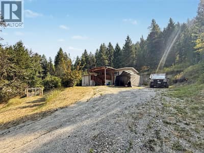 698 STRATHMORE Avenue, Greenwood