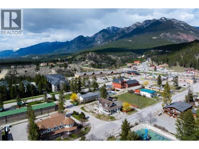 4867 ST JOSEPH Street, Radium Hot Springs