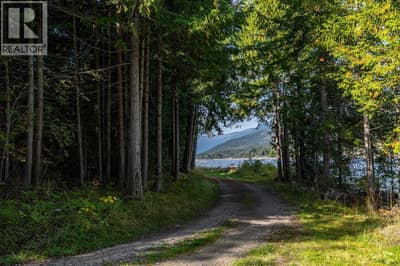 8275 East Procter Road, Procter