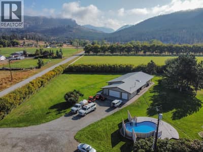 300 Jones Way Road, Oliver
