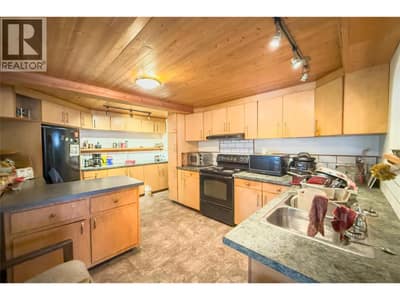 3082 Imler Road, Golden
