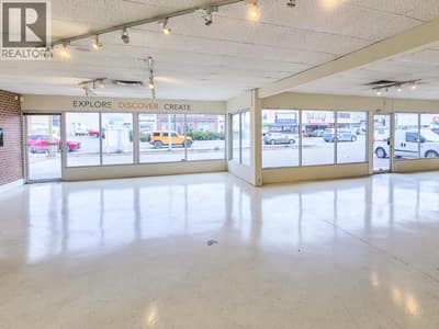 310 Banks Road Unit# 4, Kelowna
