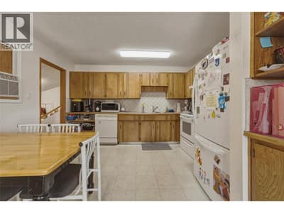 3343 Belaire Drive, Armstrong