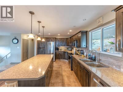 1418 FAIRVIEW Road, Oliver