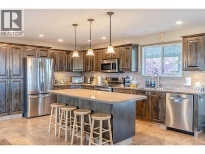 1418 FAIRVIEW Road, Oliver