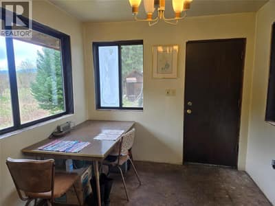 6268 Picard Road, Appledale