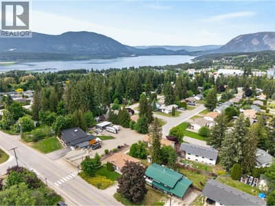 2731 Okanagan Avenue NE, Salmon Arm