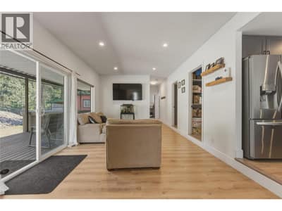 934 Hutley Road Unit# A, Armstrong