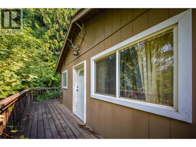 1562 Arrow Lakes Drive, Castlegar