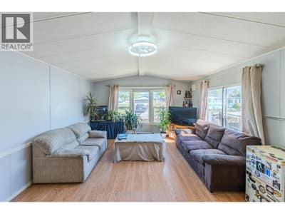 3999 Skaha Lake Road Unit# 27, Penticton