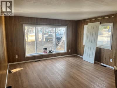 2 Marble Court, Logan Lake