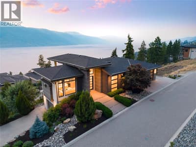 Set in McKinley Beach