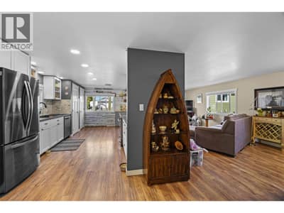 518 PINE Street, Chase