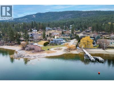 The ultimate Lakeside Retreat!!