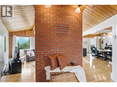 2402 Reid Avenue, Merritt